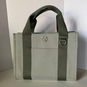 lululemon athletica Olive and White Men's Tote